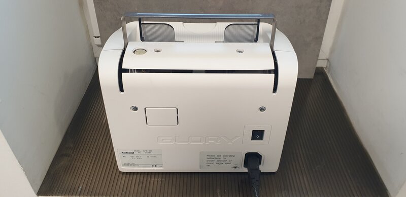 Masina de numarat bani utilizata Glory GFB 800 stare foarte buna, ca noua
